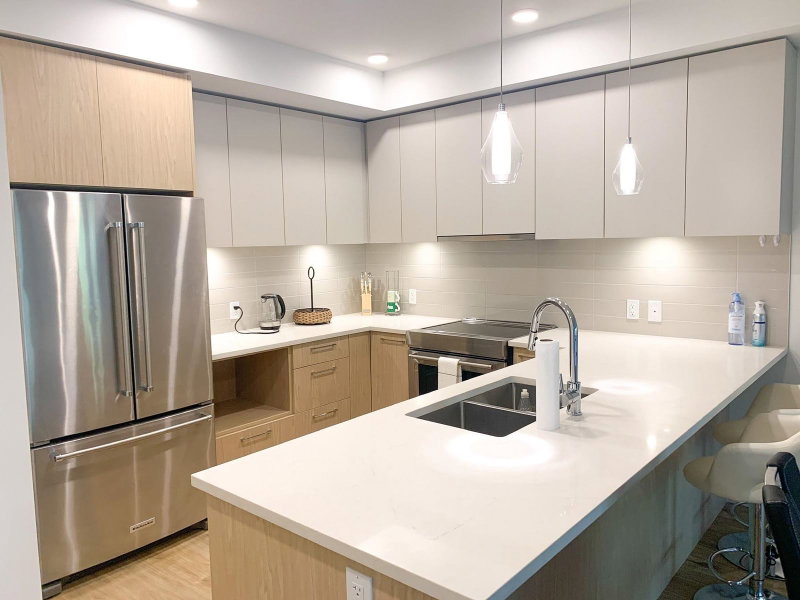 205 - 3182 Gladwin Road