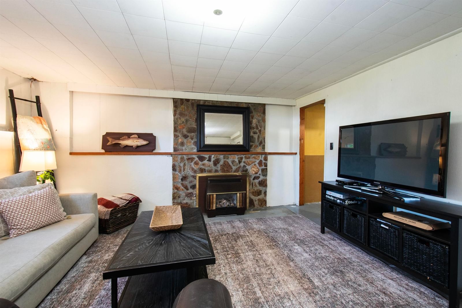 Listing Image 16
