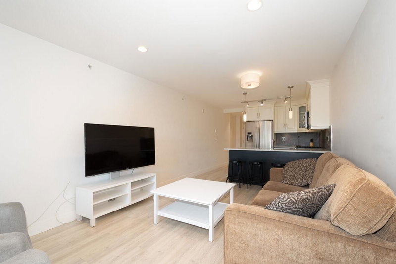 303 - 4548 Hastings Street