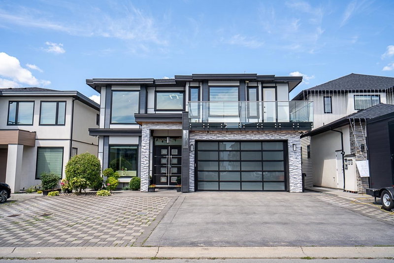 31081 Deertrail Drive N