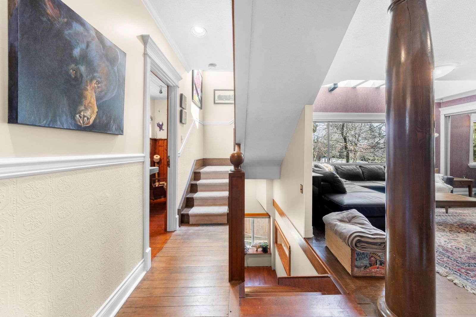 Listing Image 6