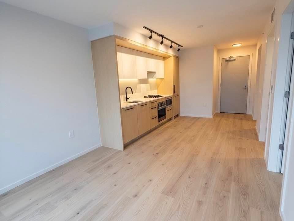 261 - 5189 Earles Street 4