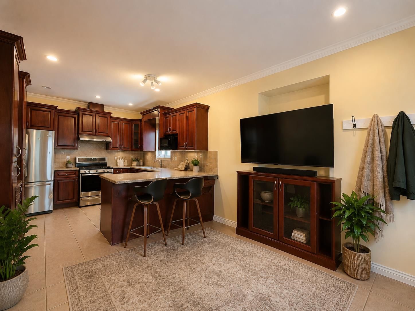 Listing Image 5