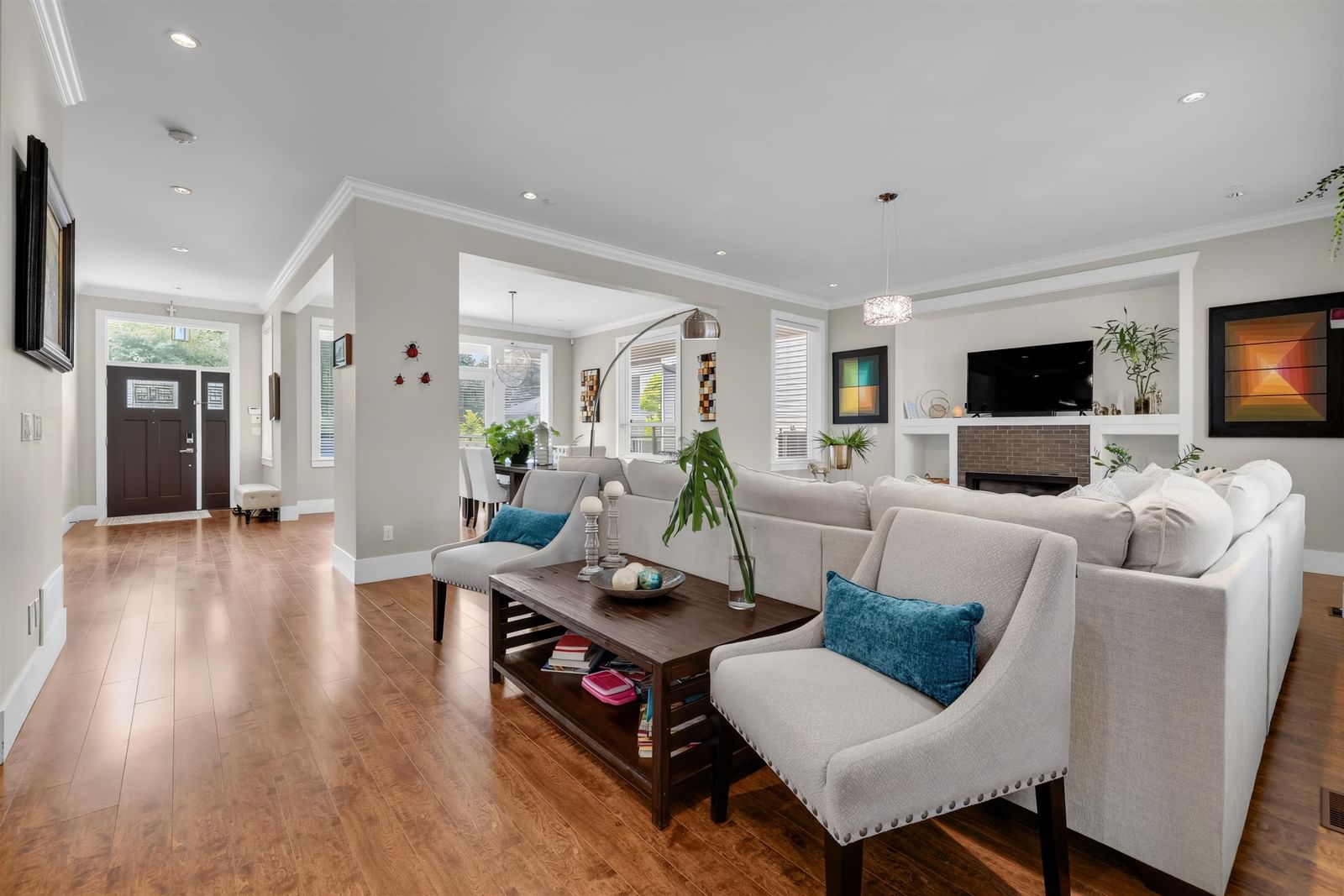Listing Image 9