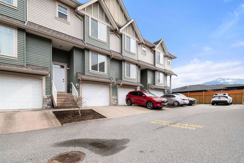 28 - 6498 Southdowne Place