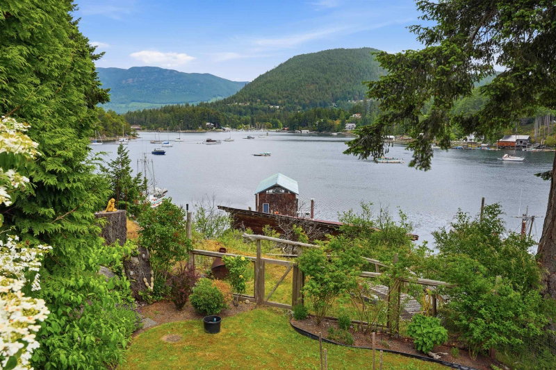 4371 Francis Peninsula Road