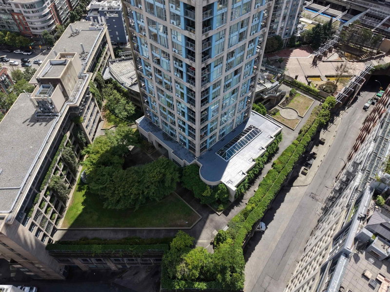 602 - 183 Keefer Place
