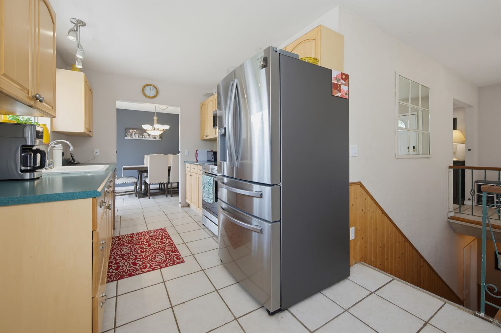 Listing Image 11