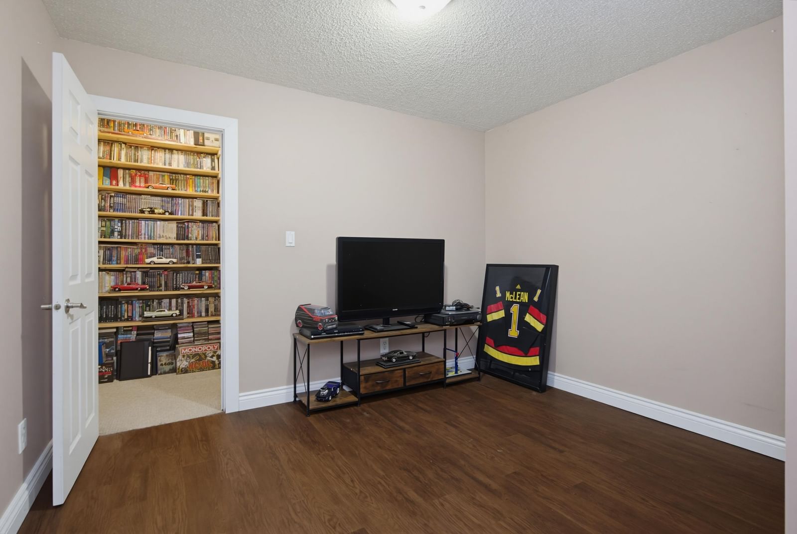 Listing Image 34