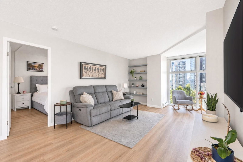 B901 - 1331 Homer Street