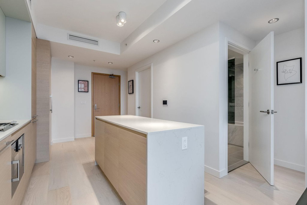 3803 - 1289 Hornby Street 5