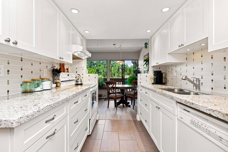 1059 Old Lillooet Road