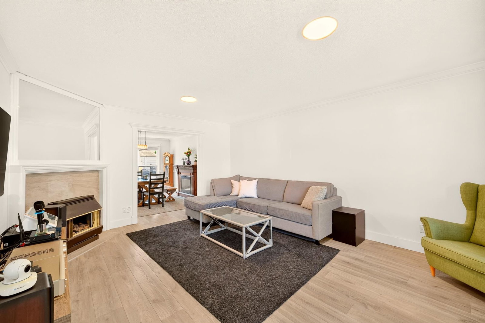 Listing photo 5