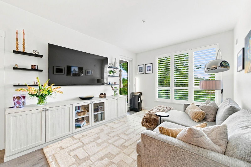 401 - 1327 Draycott Road