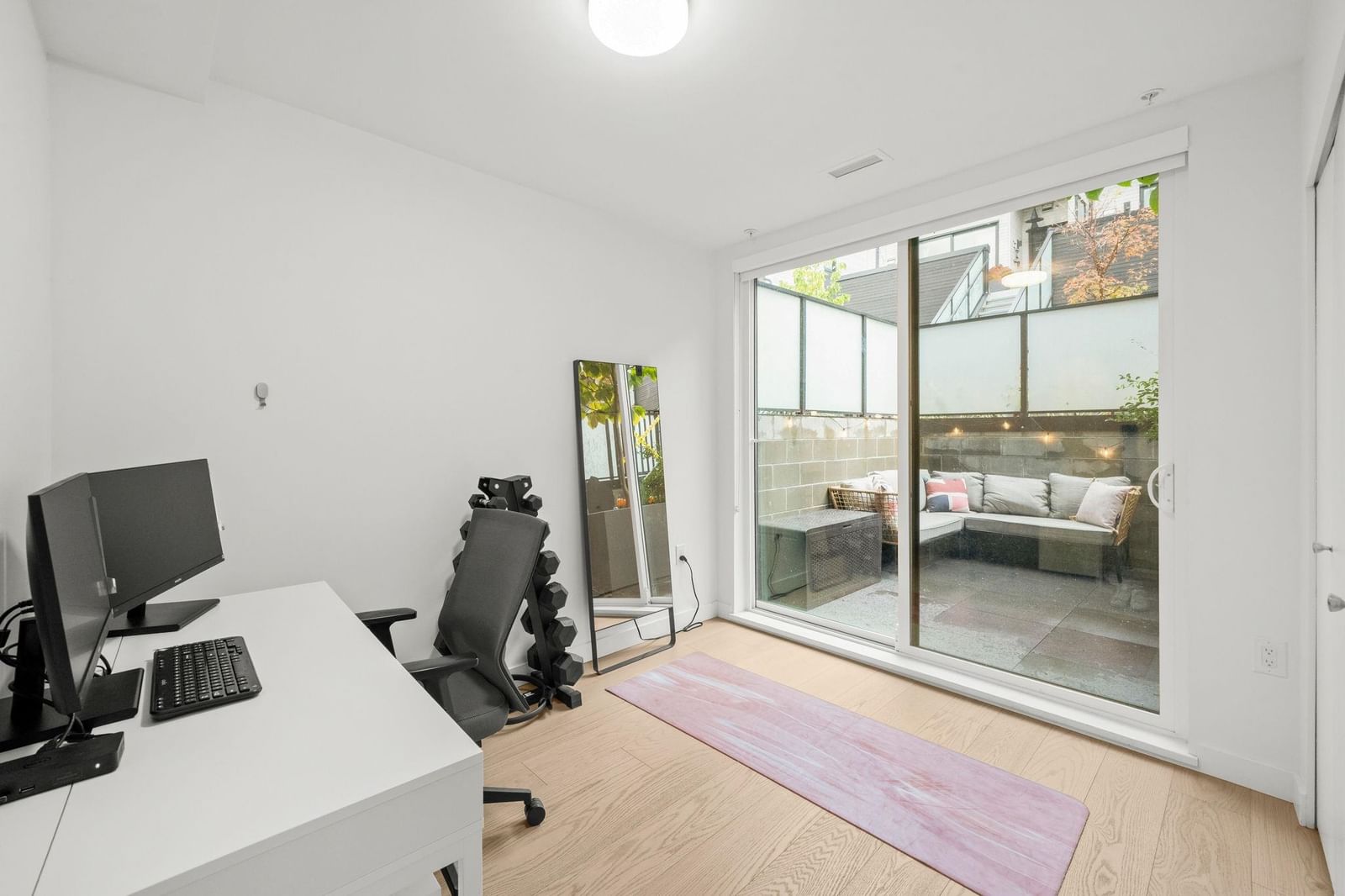 Listing Image 22