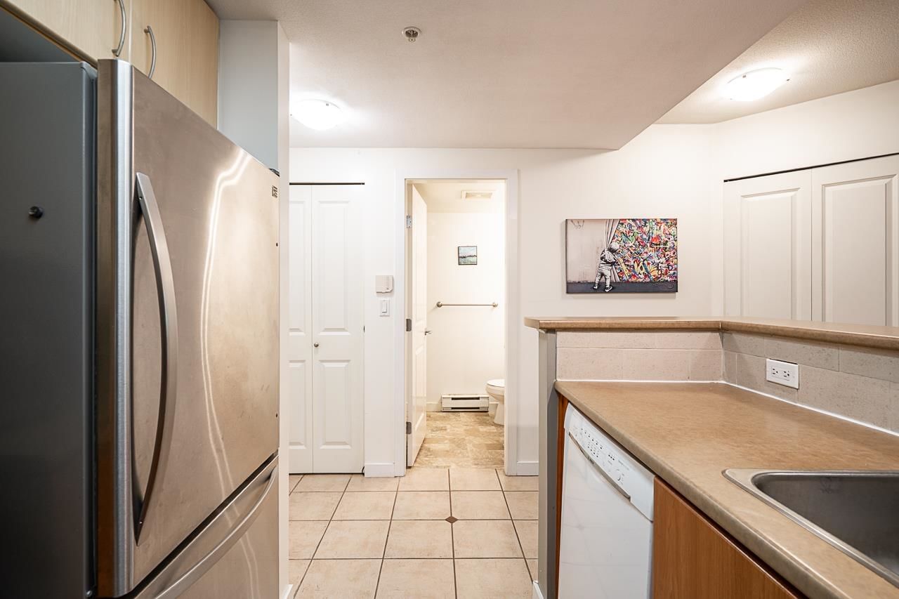Listing Image 19