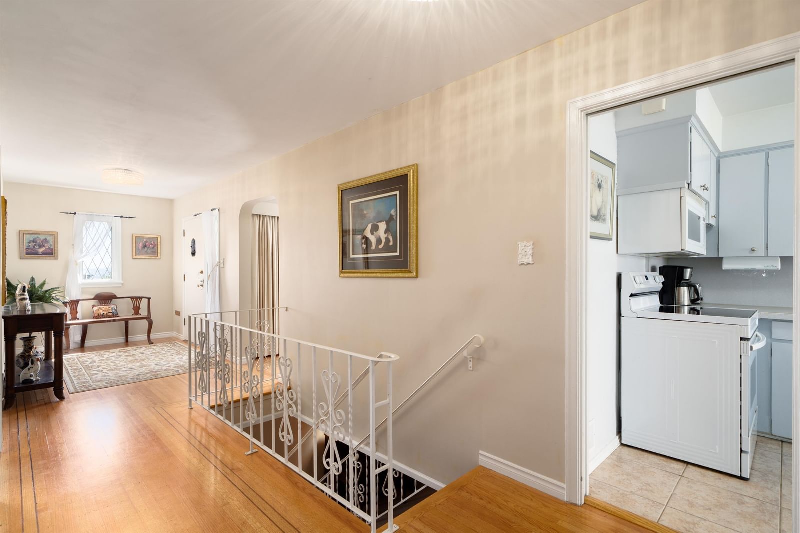 Listing Image 8