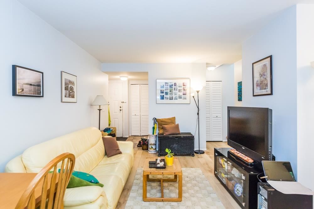 Listing Image 8