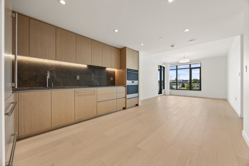501 - 785 Hourbour Way