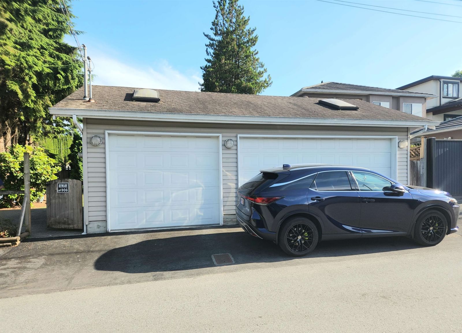 Listing Image 14