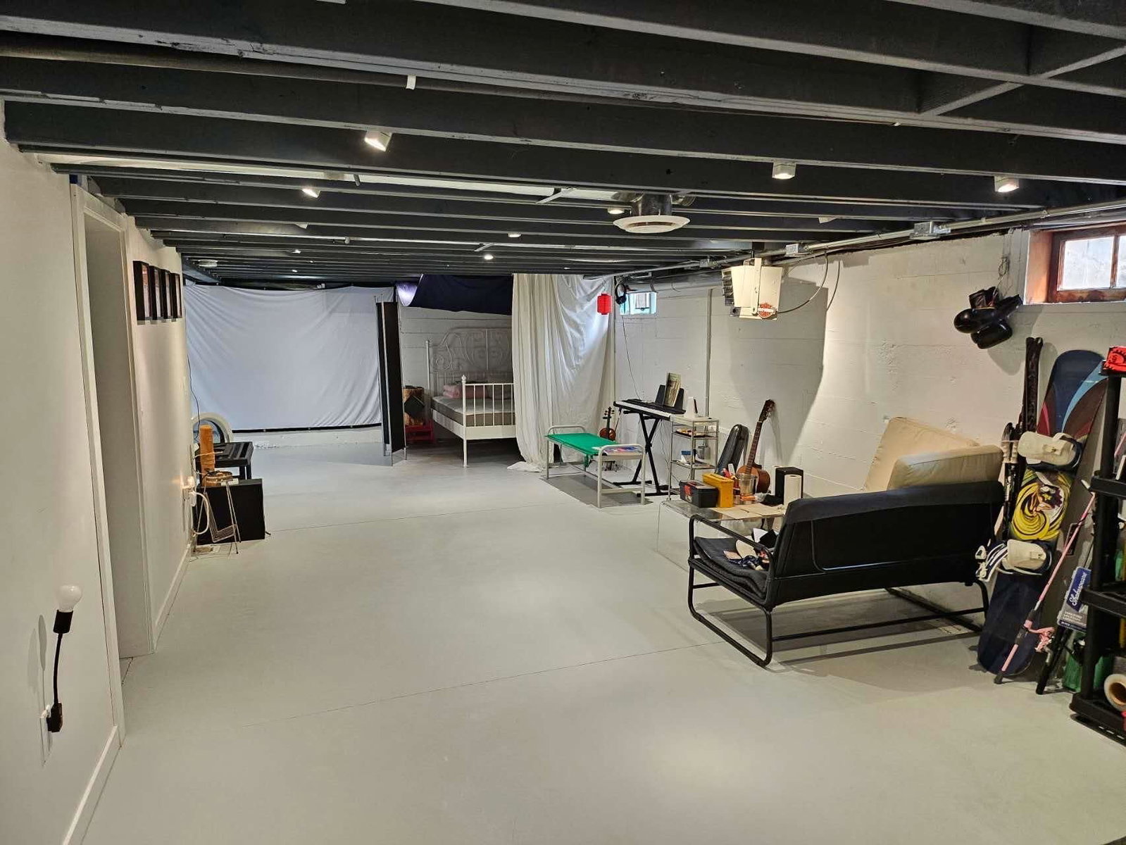 Listing Image 21