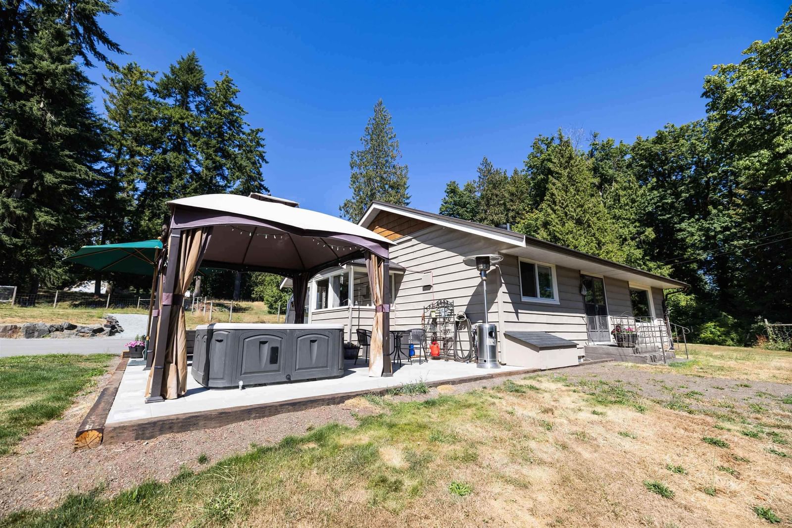 Listing Image 9