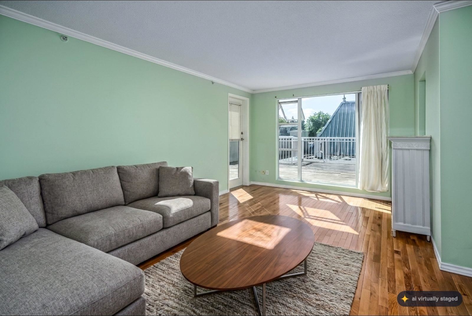 Listing Image 11