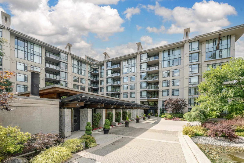 218 - 4685 Valley Drive