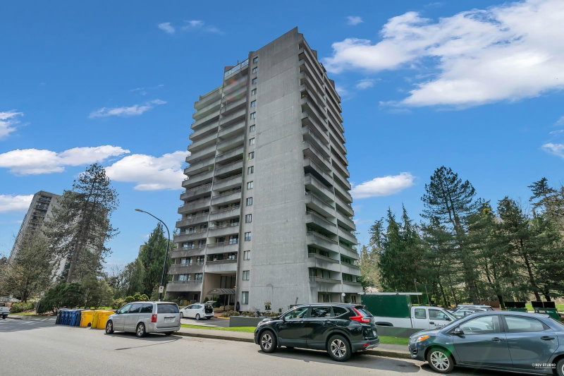 203 - 6595 Willingdon Avenue
