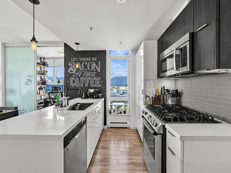 1902 - 1775 Quebec Street