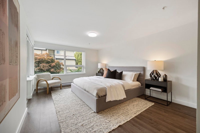 TH2 - 988 Quayside Drive