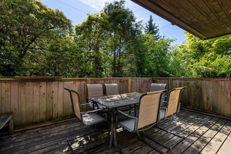 102 - 107 27th Street W