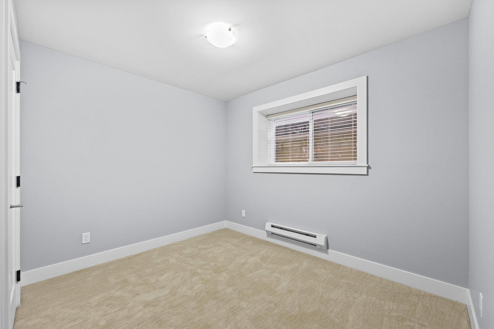 Listing Image 27