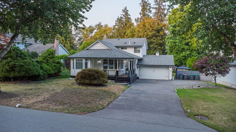 6096 Killarney Drive
