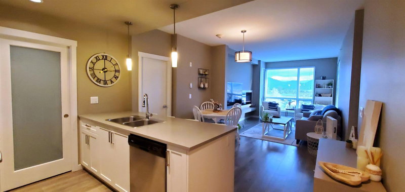 409 - 2242 Whatcom Road