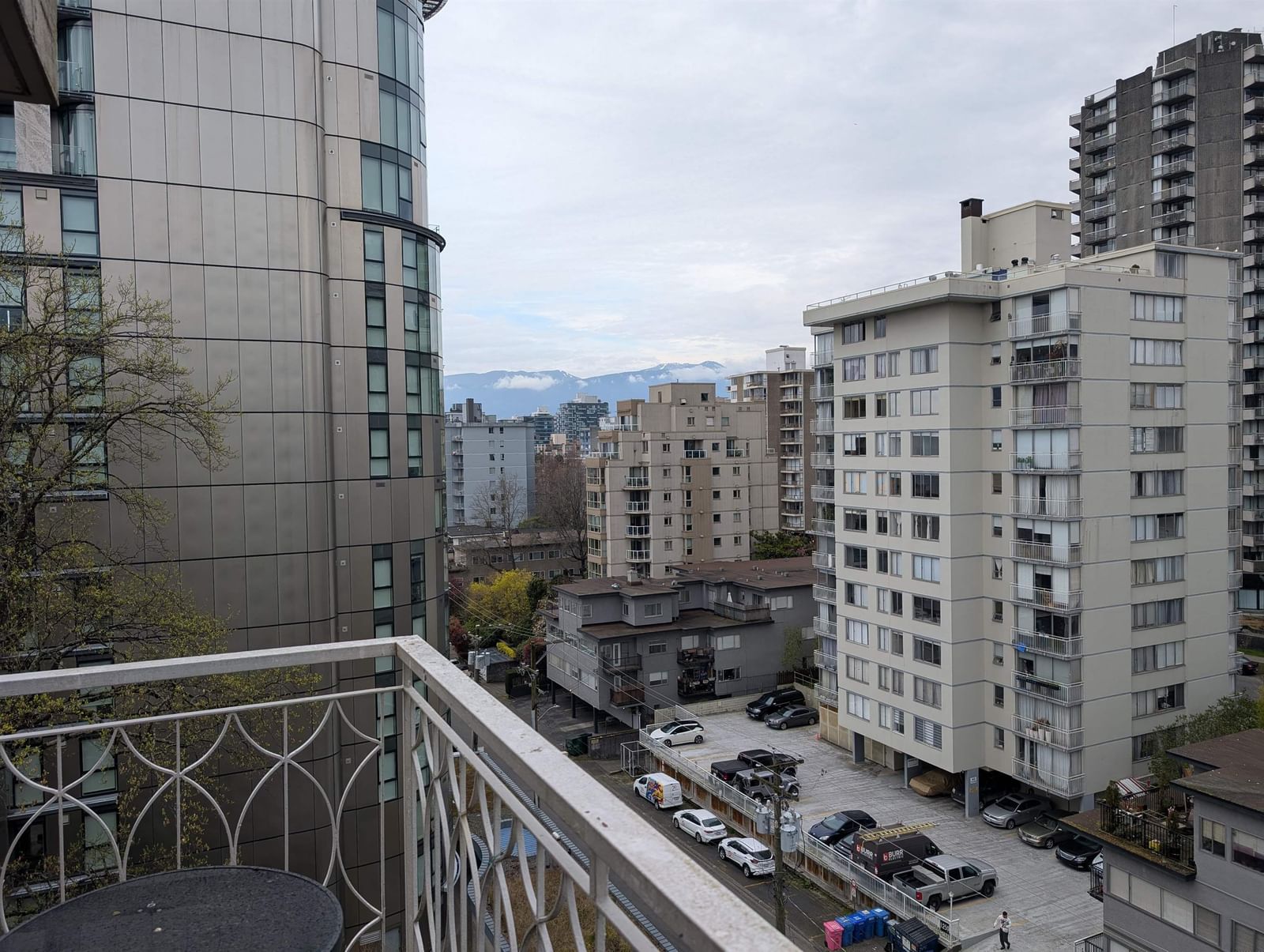 Listing Image 6