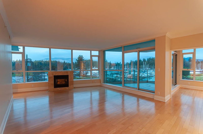 302 - 1777 Bayshore Drive
