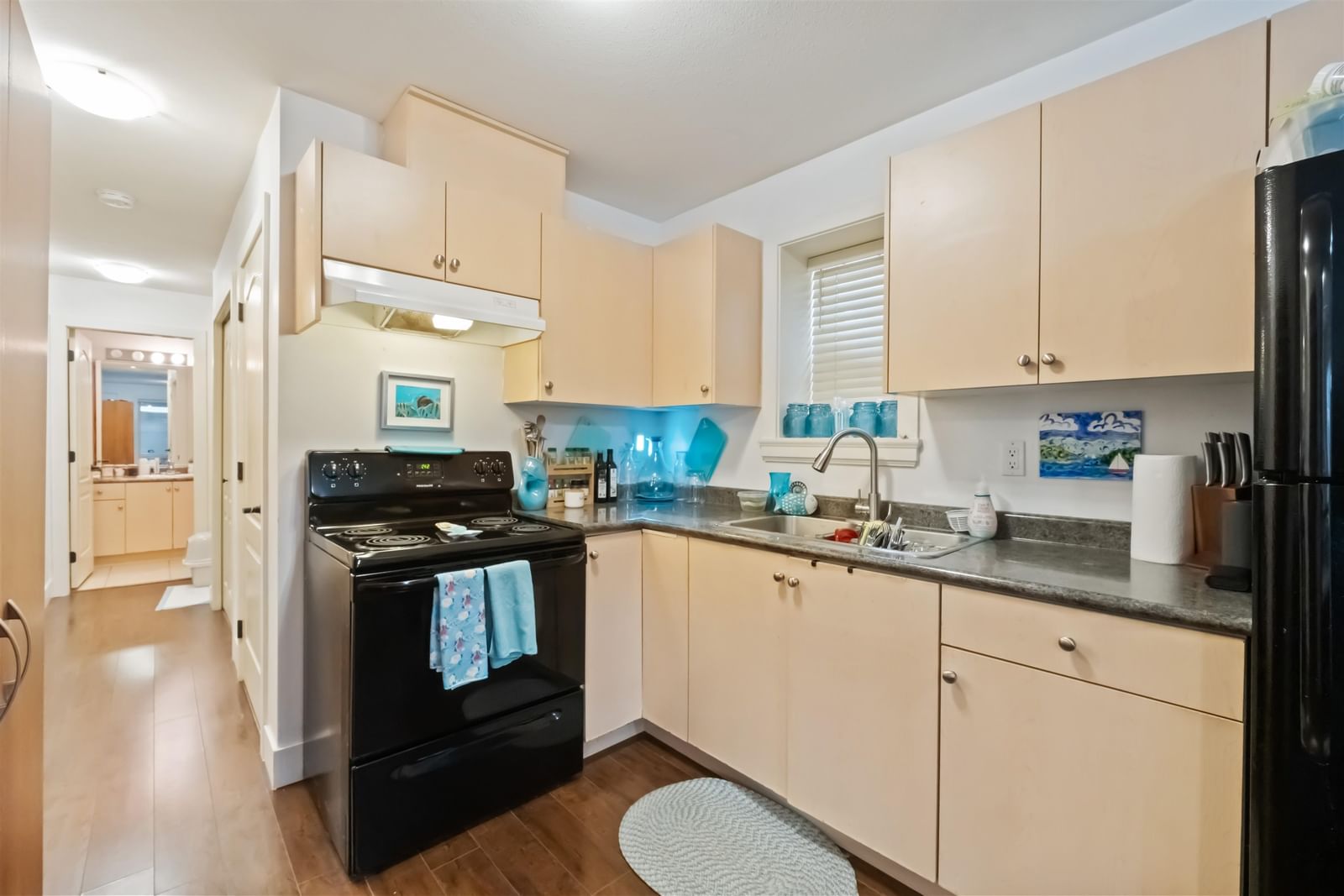 Listing Image 27