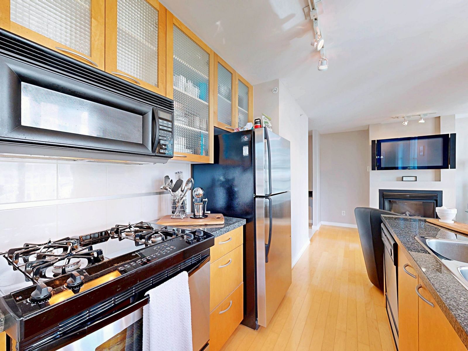 Listing Image 21