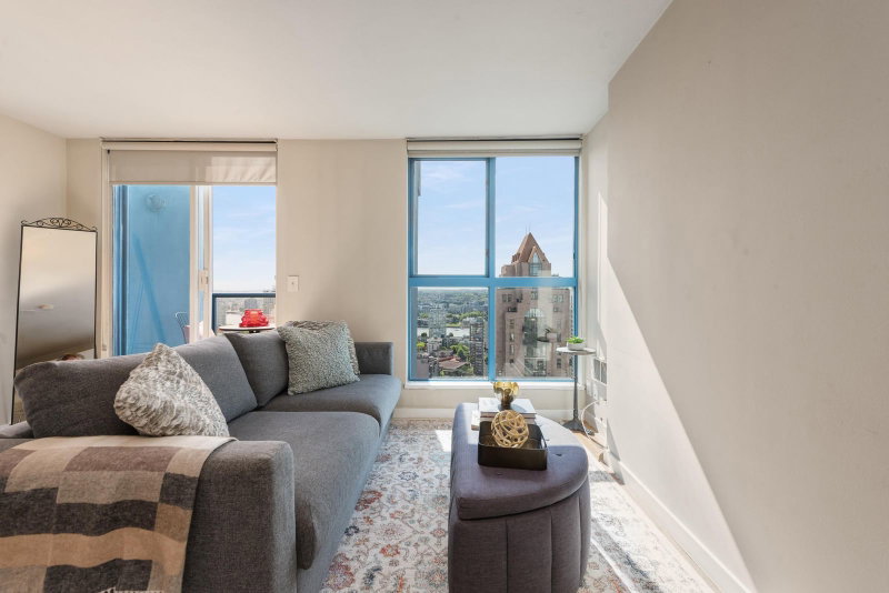 2107 - 1238 Seymour Street