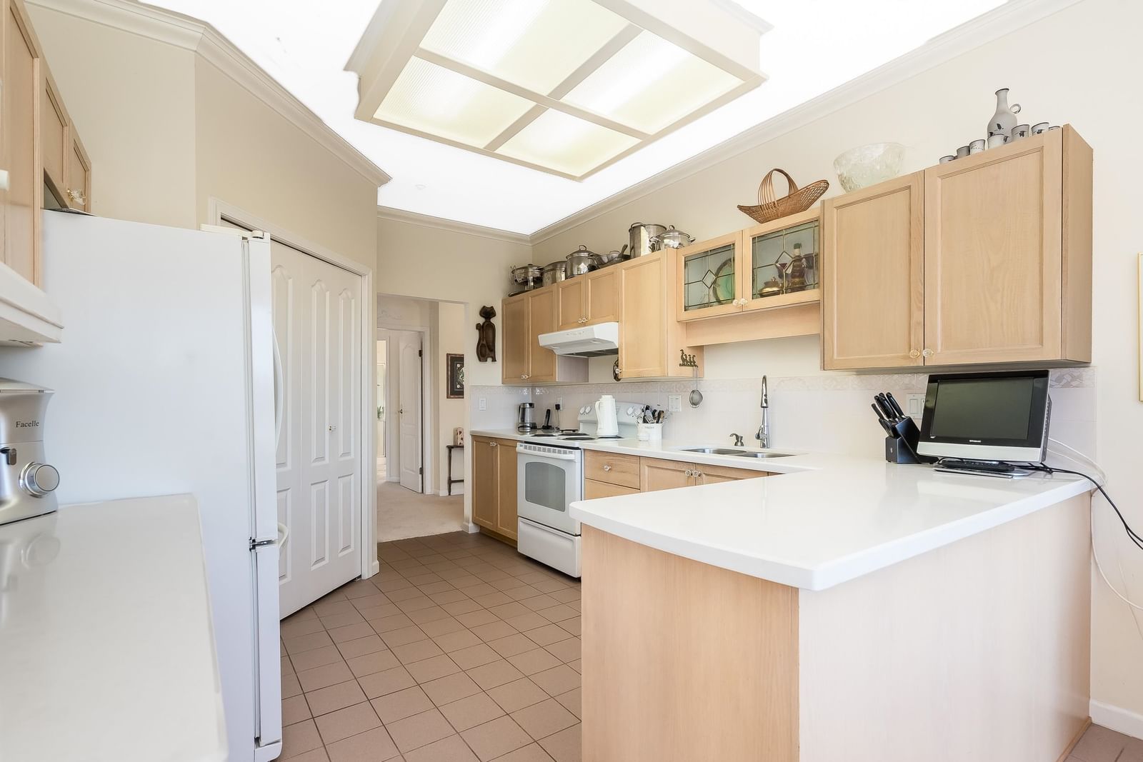 Listing Image 9