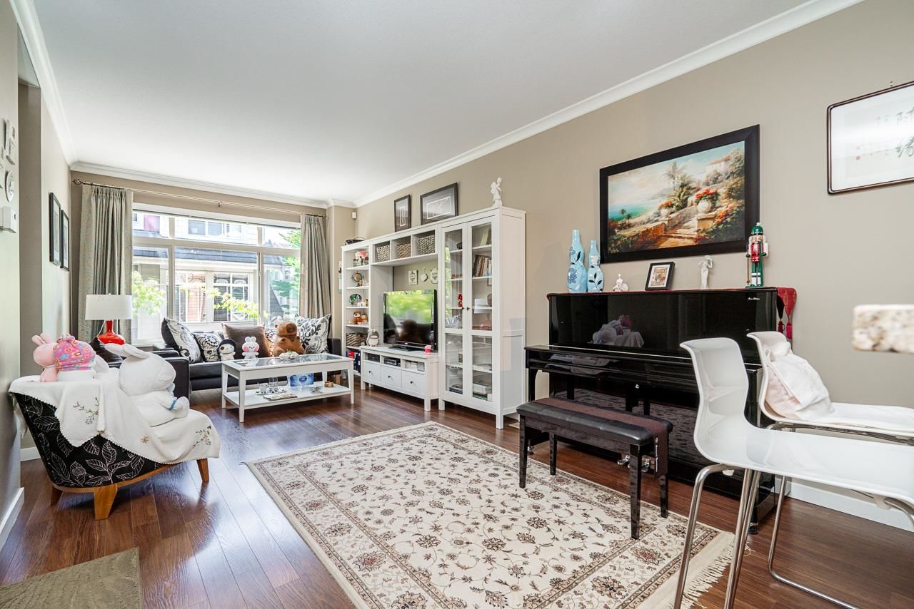 Listing Image 12