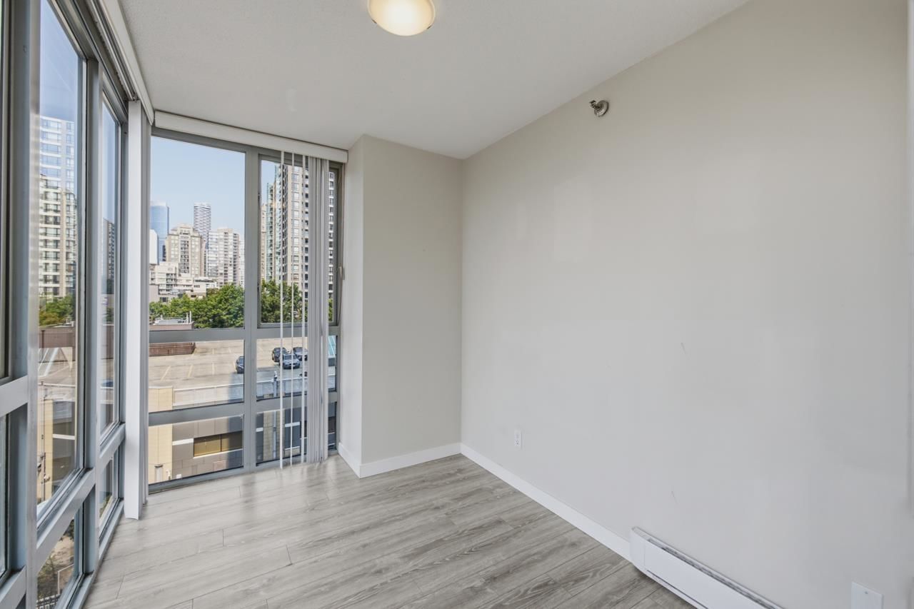 Listing Image 20