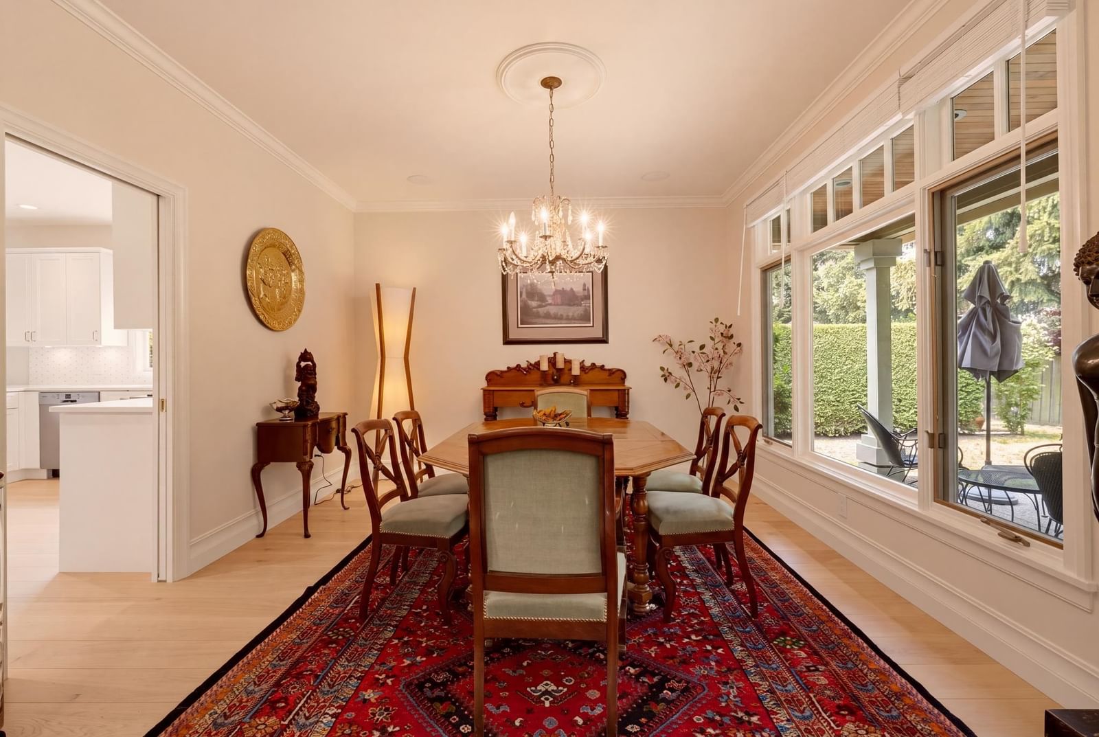 Listing Image 5
