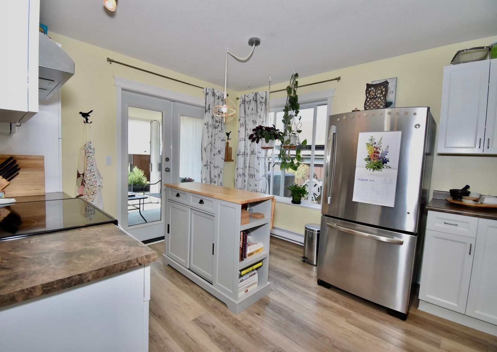 Listing Image 12