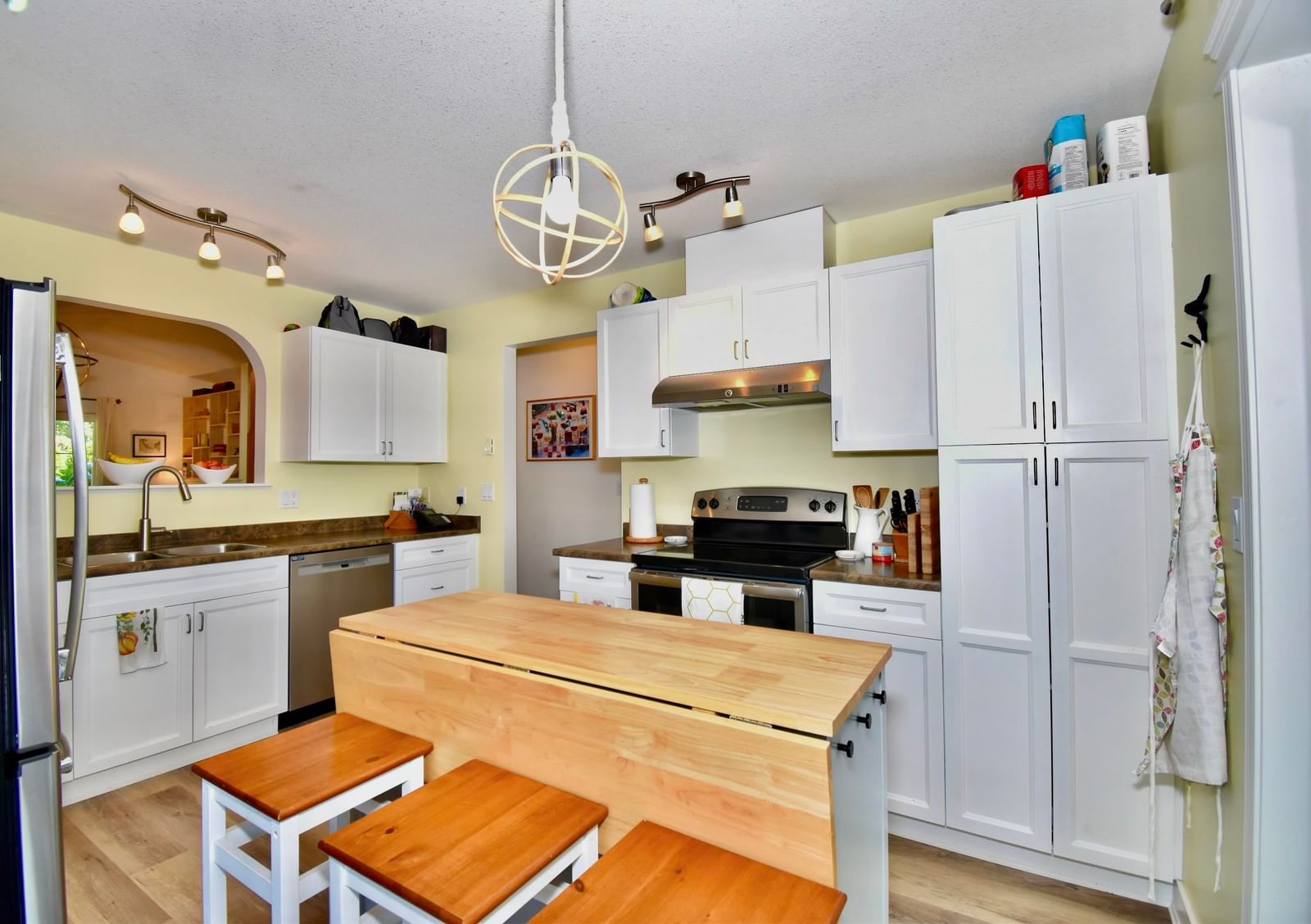 Listing Image 14