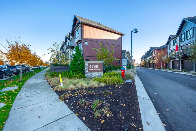 119 - 4738 Hemlock Way
