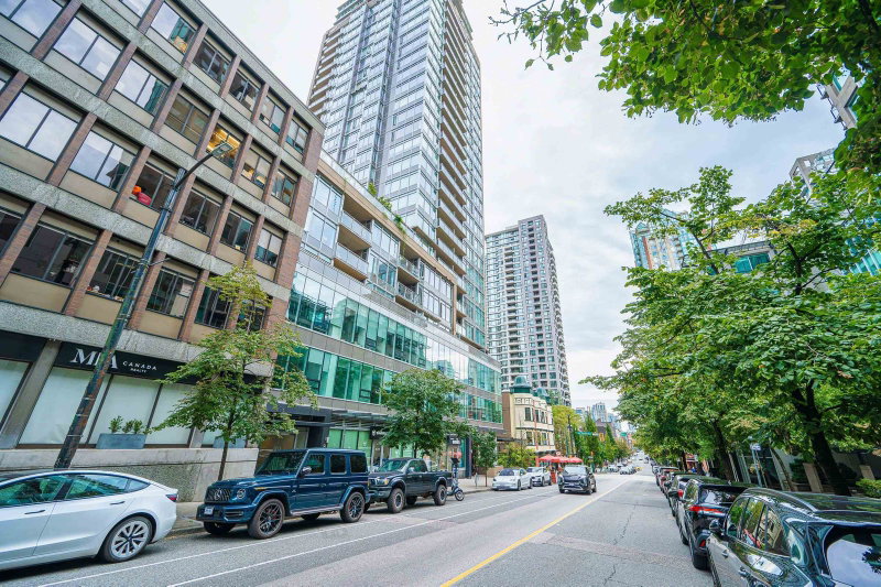 1408 - 888 Homer Street