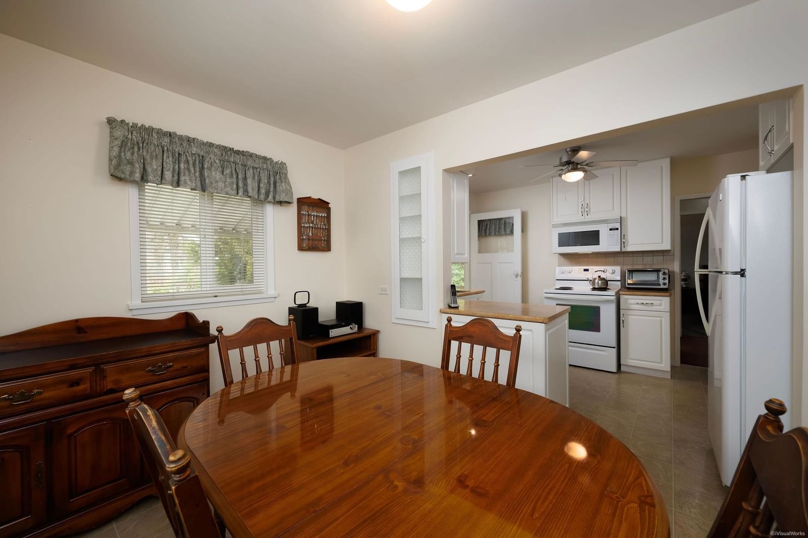 Listing Image 14