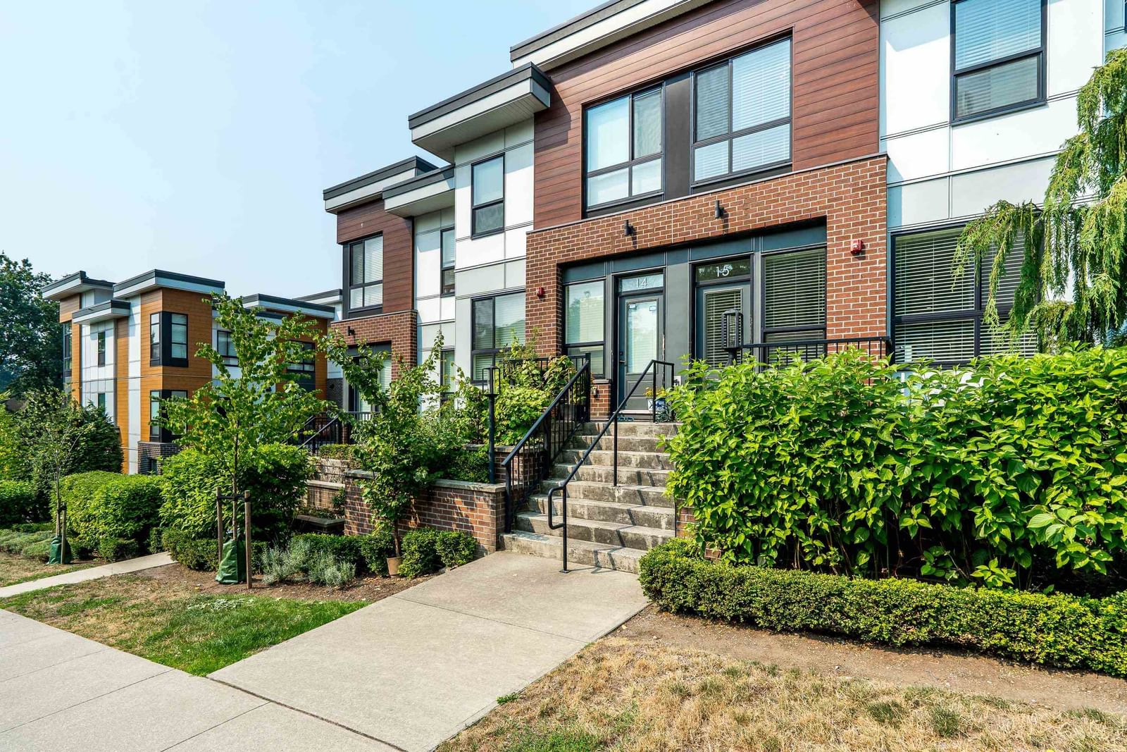Listing Image 3